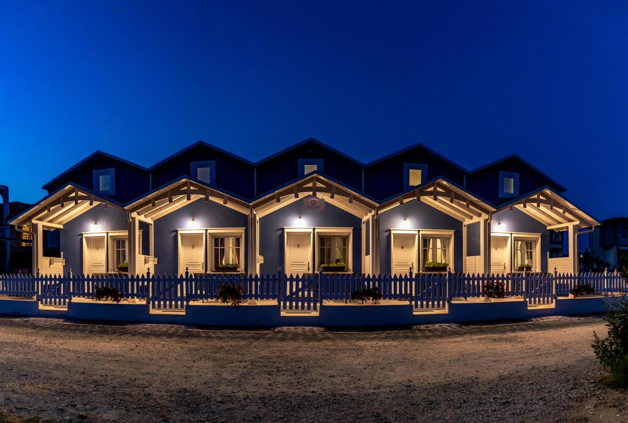 Nafsika Suites (Adults Only) Nea Moudania Exterior foto