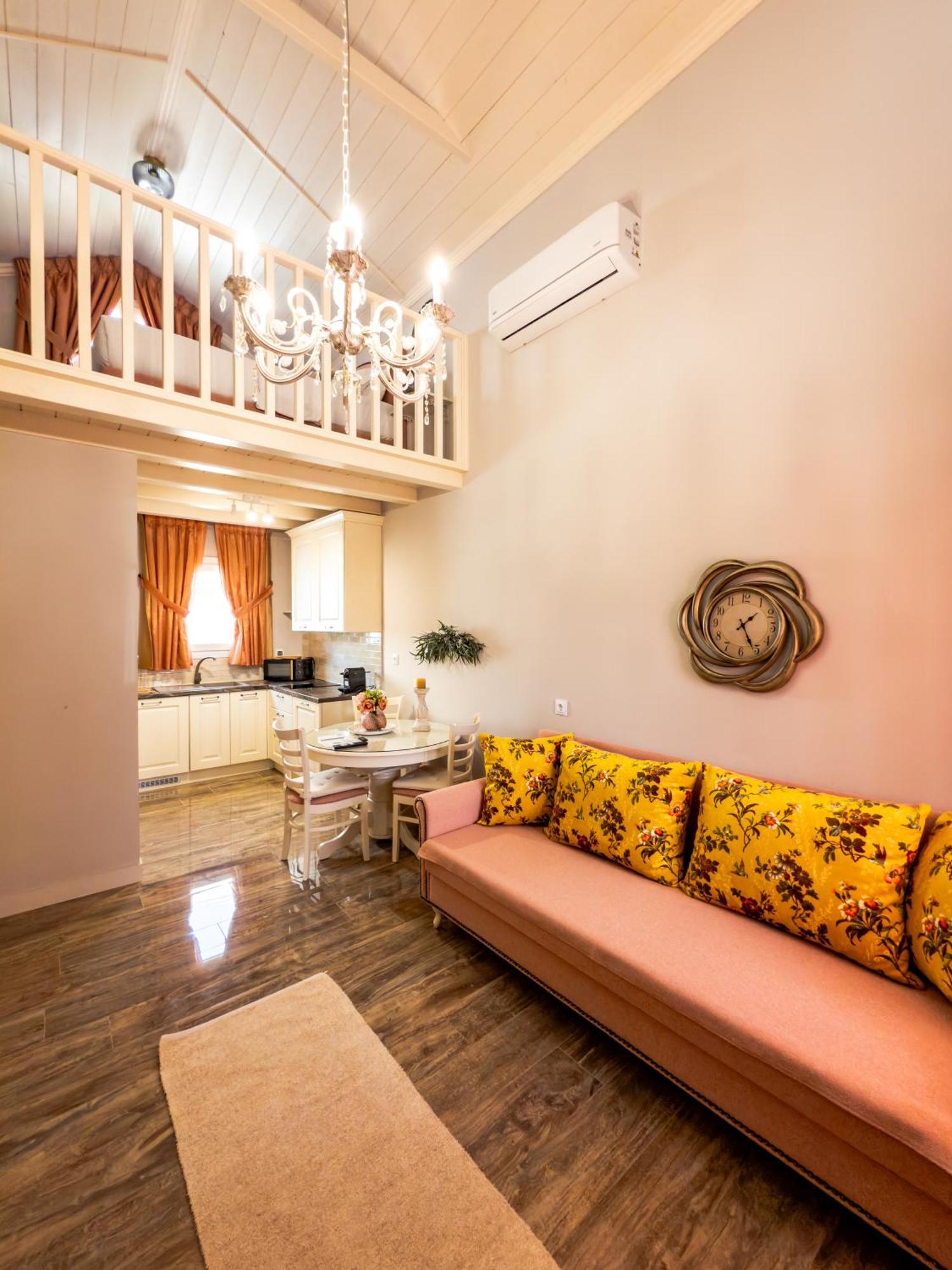 Nafsika Suites (Adults Only) Nea Moudania Exterior foto